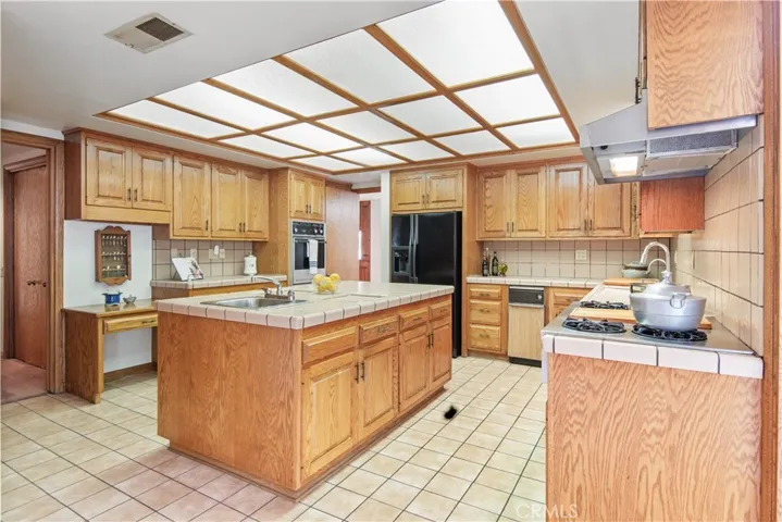 6947 Alta Vista Drive, Rancho Palos Verdes, California 90275