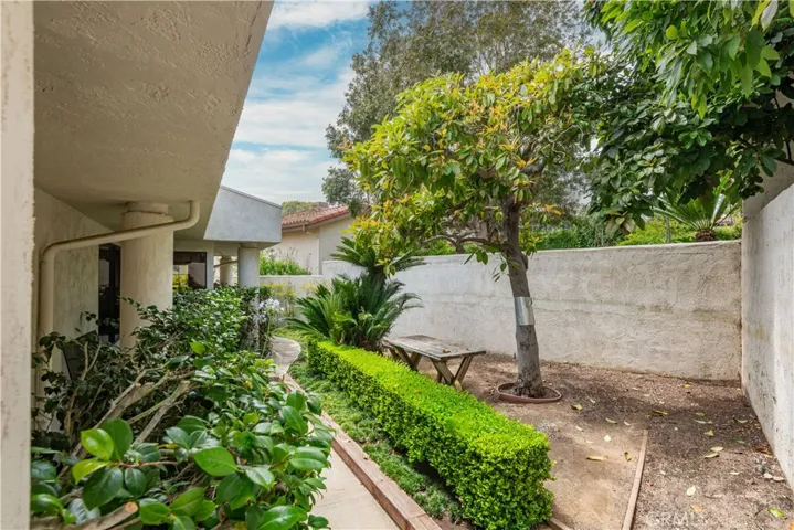 6947 Alta Vista Drive, Rancho Palos Verdes, California 90275