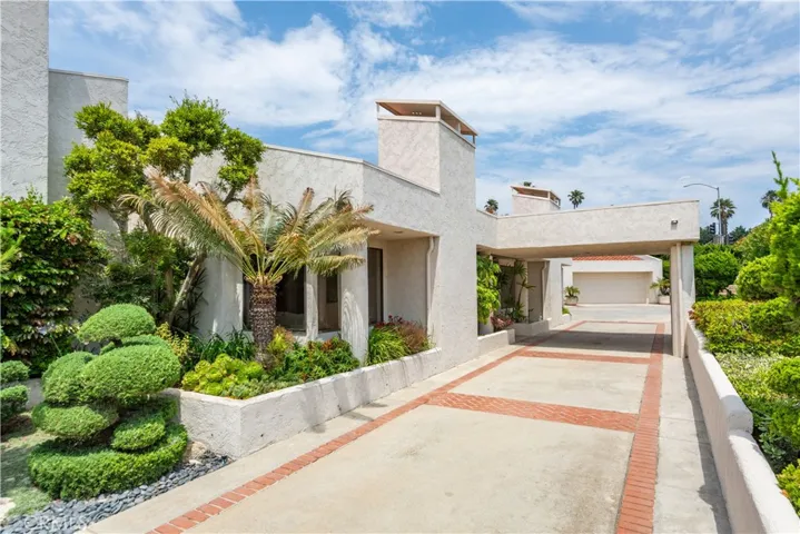 6947 Alta Vista Drive, Rancho Palos Verdes, California 90275