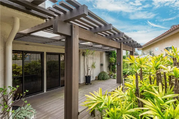 6947 Alta Vista Drive, Rancho Palos Verdes, California 90275