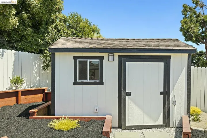 921 Pierce St, Albany, California 94706