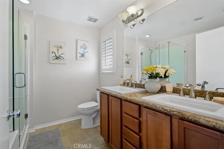 16706 Nicklaus Drive 76, Rancho Cascades, California 91342