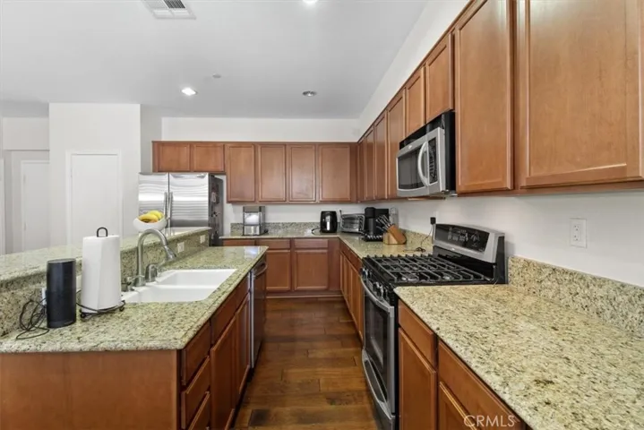 16706 Nicklaus Drive 76, Rancho Cascades, California 91342