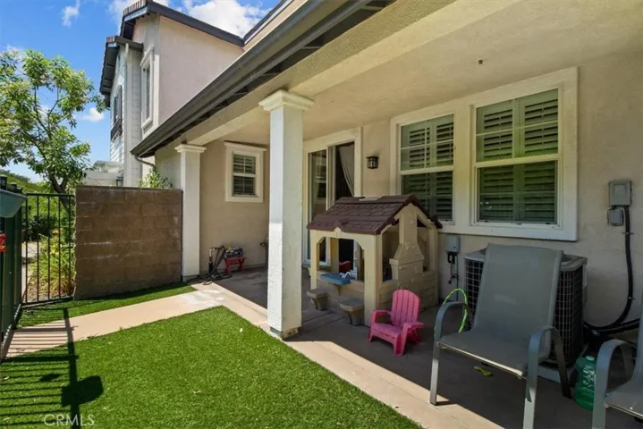 16706 Nicklaus Drive 76, Rancho Cascades, California 91342