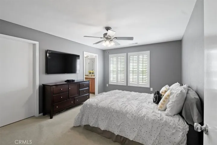 16706 Nicklaus Drive 76, Rancho Cascades, California 91342
