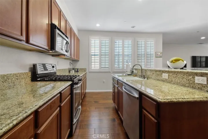 16706 Nicklaus Drive 76, Rancho Cascades, California 91342