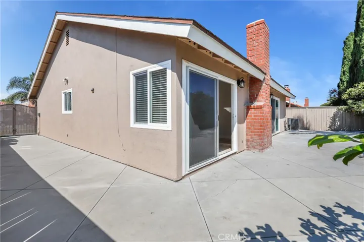 5171 Doanoke Avenue, Irvine, California 92604