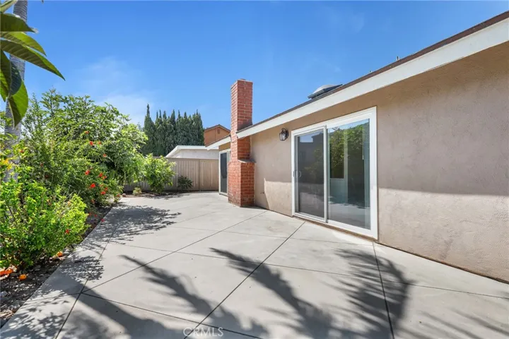 5171 Doanoke Avenue, Irvine, California 92604