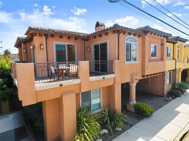 2104 Rindge Lane, Redondo Beach, California 90278