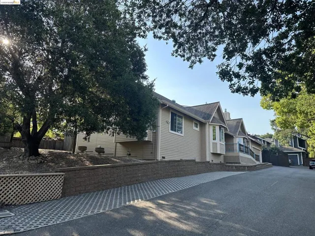 251 Cherry St, Petaluma, California 94952