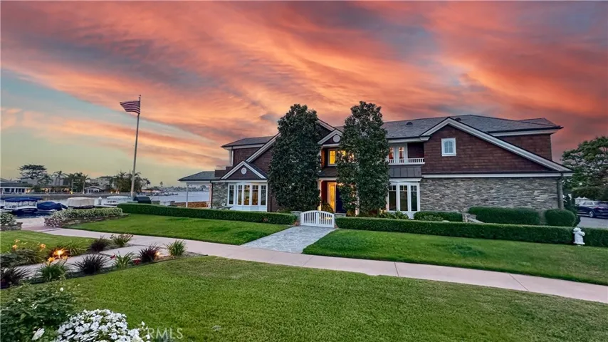 9 Beacon Bay, Newport Beach, California 92660