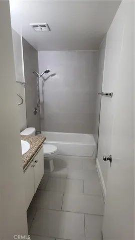 hall way bath