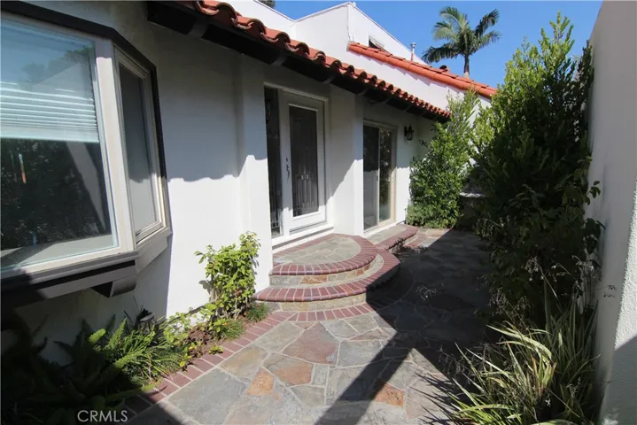 FRONT PATIO ENTRANCE