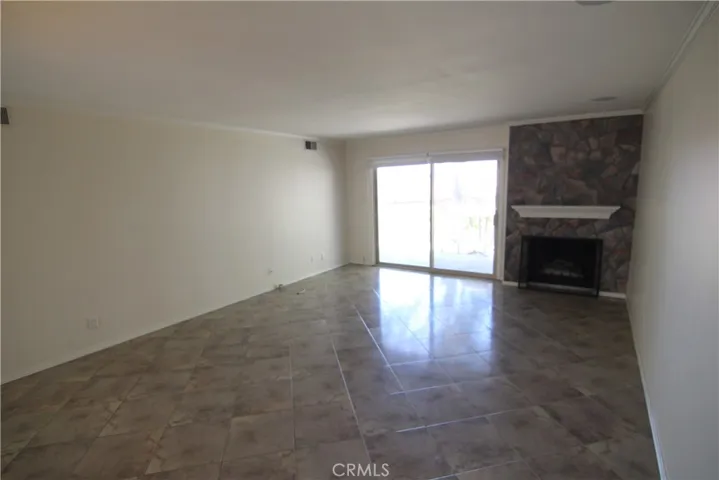 LIVING ROOM SLIDER TO PATIO
