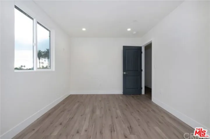 2317 S Redondo Boulevard, Los Angeles, California 90016