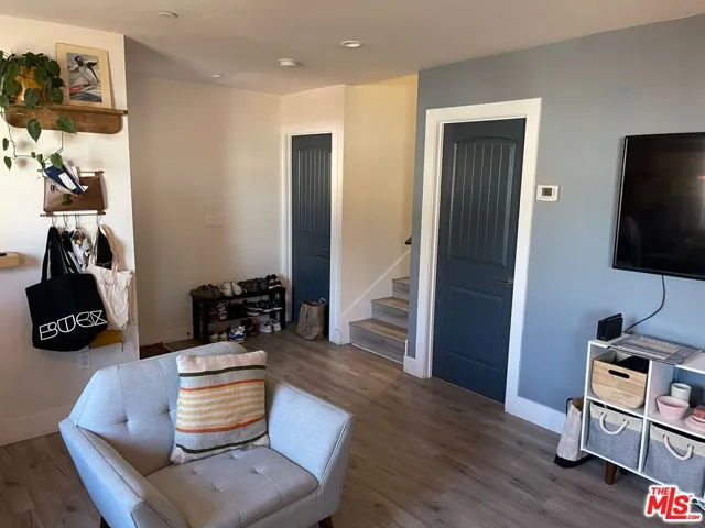 2317 S Redondo Boulevard, Los Angeles, California 90016