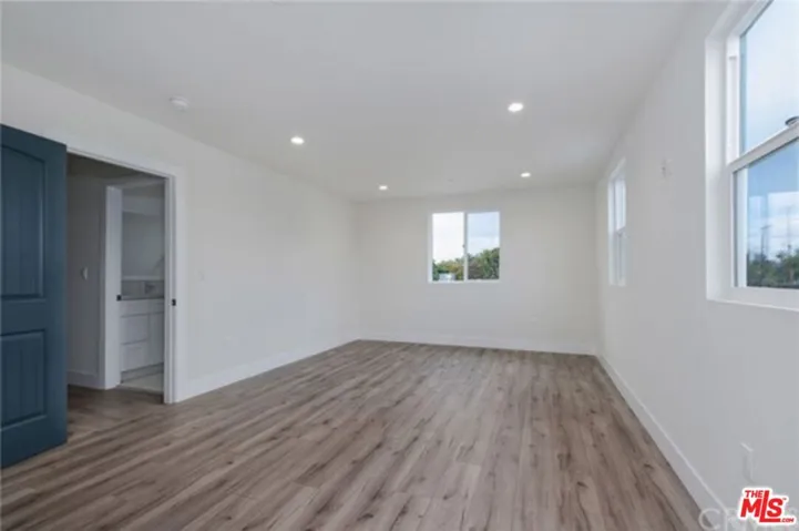 2317 S Redondo Boulevard, Los Angeles, California 90016