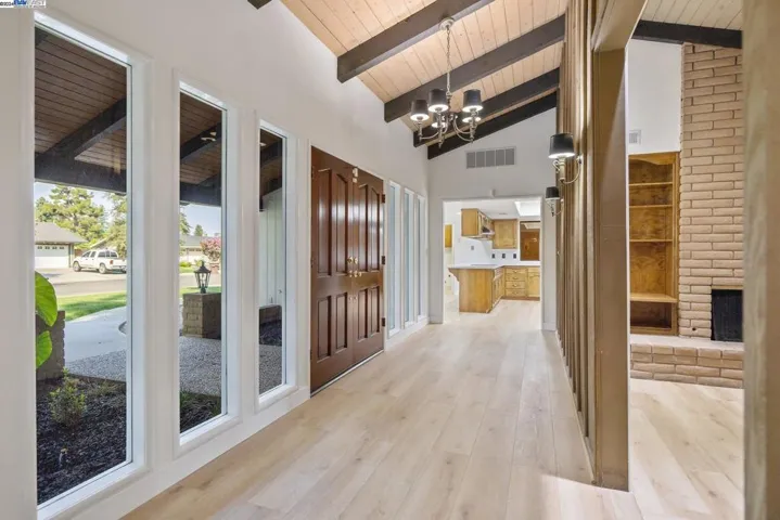 510 E Estate Dr, Tulare, California 93274