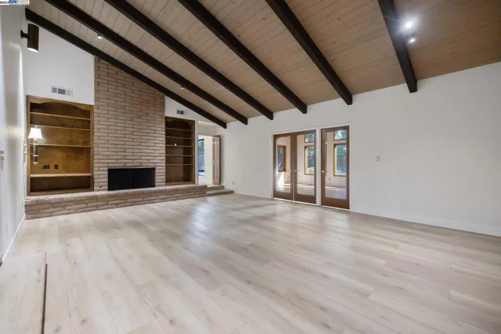 510 E Estate Dr, Tulare, California 93274