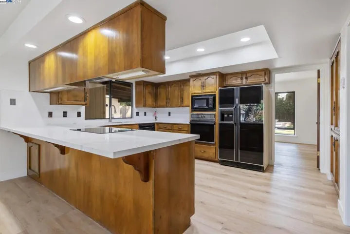 510 E Estate Dr, Tulare, California 93274