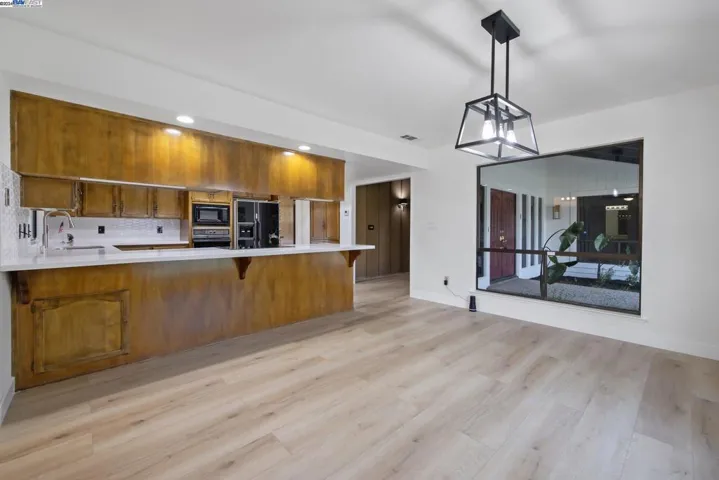 510 E Estate Dr, Tulare, California 93274