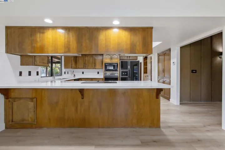 510 E Estate Dr, Tulare, California 93274