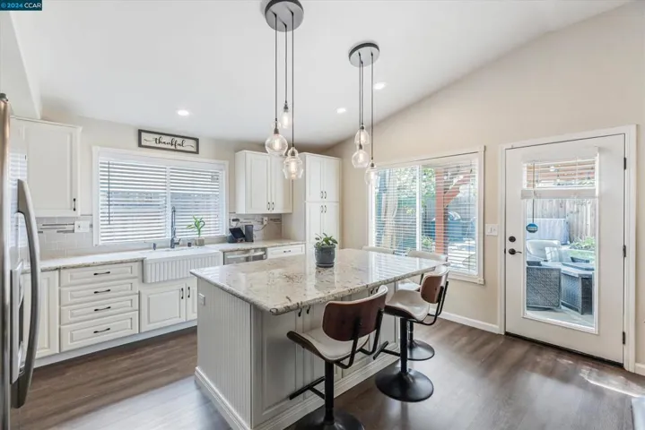 2811 Swallowview Dr, Lincoln, California 95648
