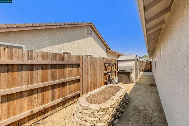 2811 Swallowview Dr, Lincoln, California 95648
