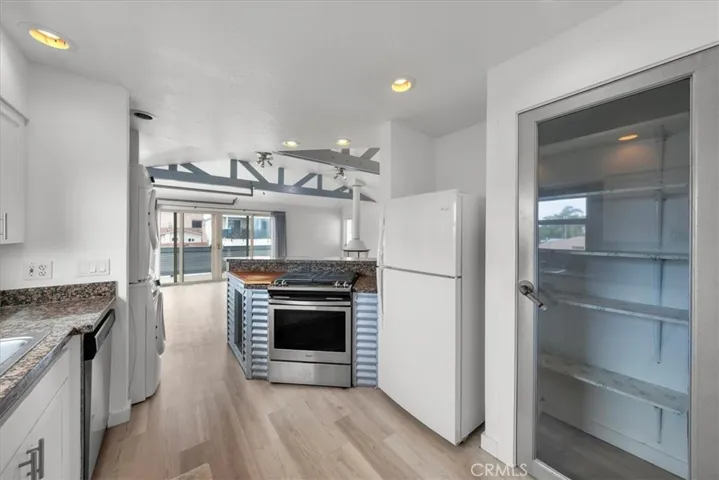 606 Loma Dr, Hermosa Beach, California 90254