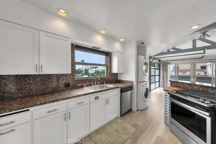 606 Loma Dr, Hermosa Beach, California 90254