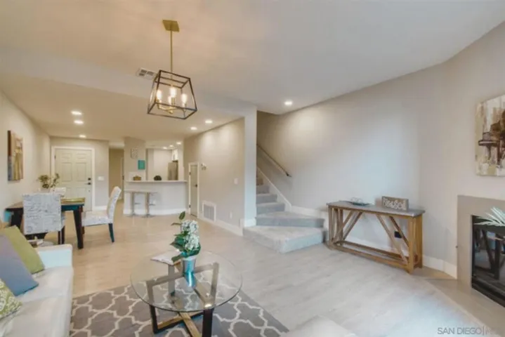 13801 Pinkard Way 7, El Cajon, California 92021