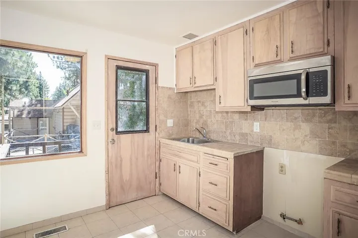 305 E Mojave Boulevard, Big Bear City, California 92314