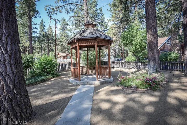 305 E Mojave Boulevard, Big Bear City, California 92314