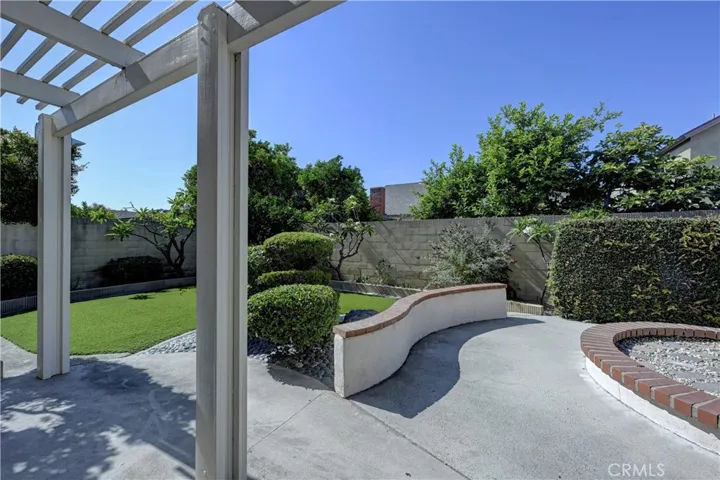 5201 Huntswood Circle, La Palma, California 90623
