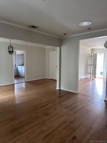 2039 Crenshaw Street, San Diego, California 92105