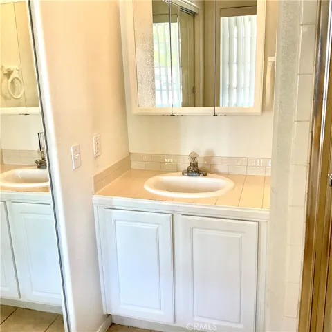 6403 Timothy Avenue, 29 Palms, California 92277