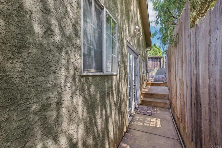 2241 South Stage Coach Road, Fallbrook, California 92028