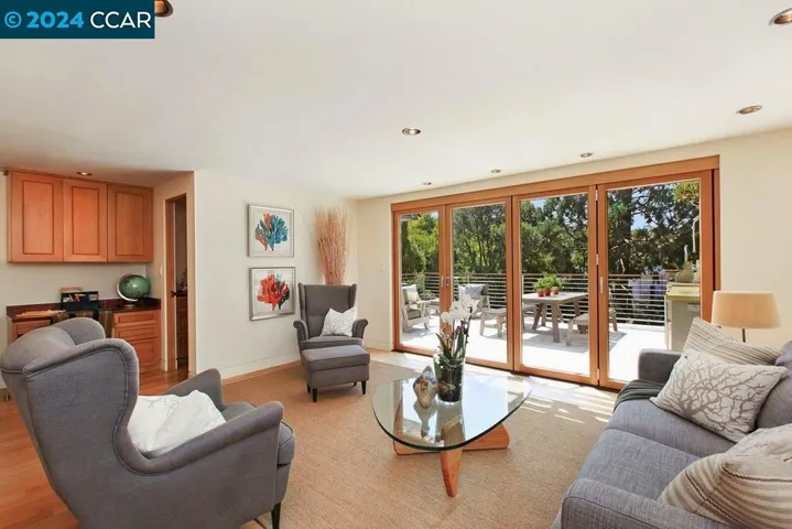 4701 Harbord Drive, Oakland, California 94618