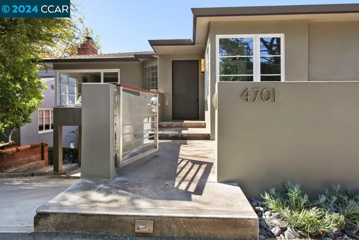 4701 Harbord Drive, Oakland, California 94618