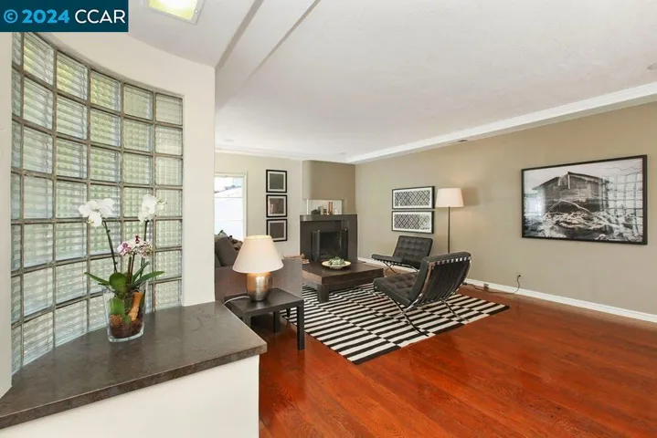 4701 Harbord Drive, Oakland, California 94618