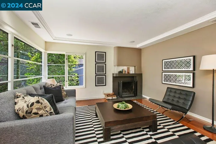 4701 Harbord Drive, Oakland, California 94618