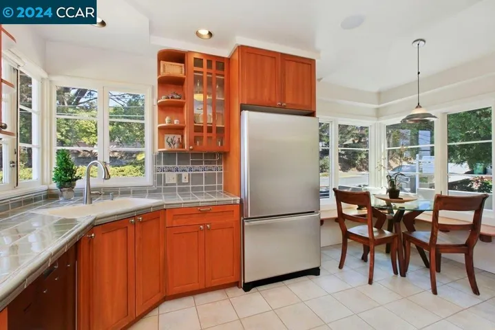 4701 Harbord Drive, Oakland, California 94618