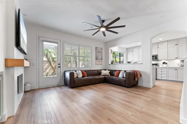 252 Knoll Lake, Mission Viejo, California 92692