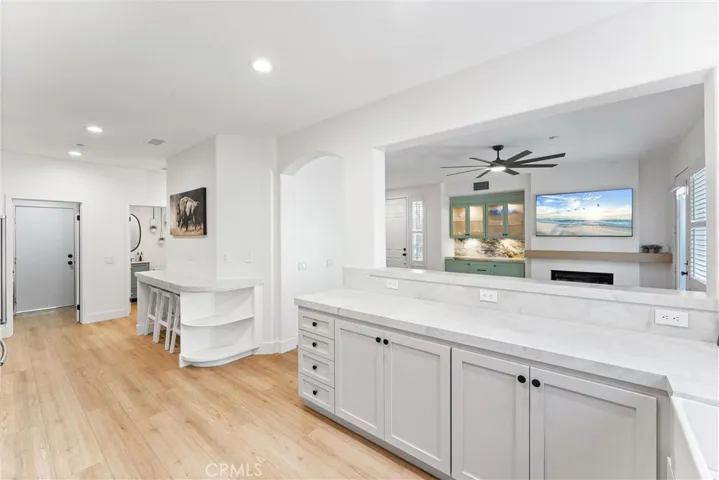 252 Knoll Lake, Mission Viejo, California 92692