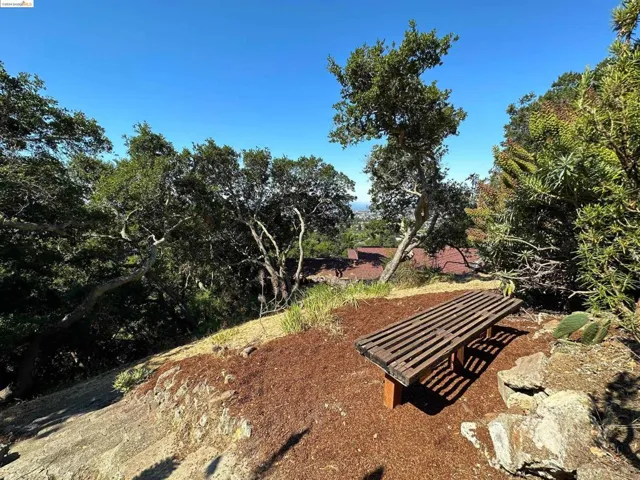 85 Edgecroft, Kensington, California 94707