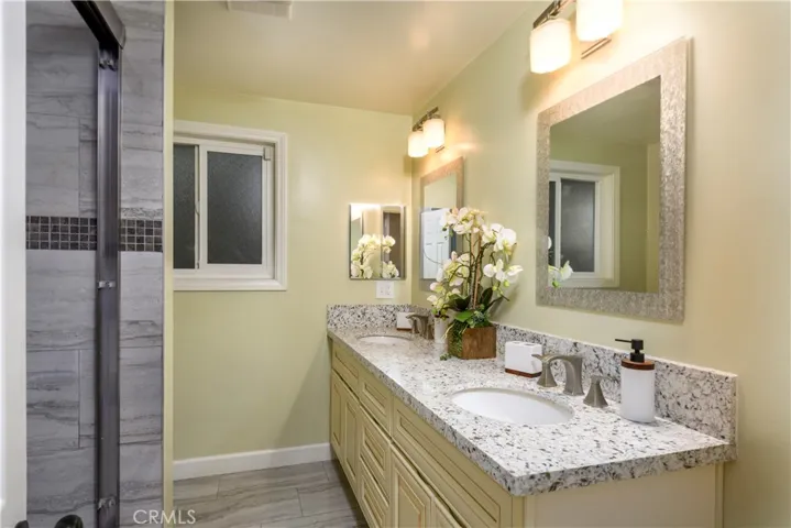 452 W Winnie Way, Arcadia, California 91007