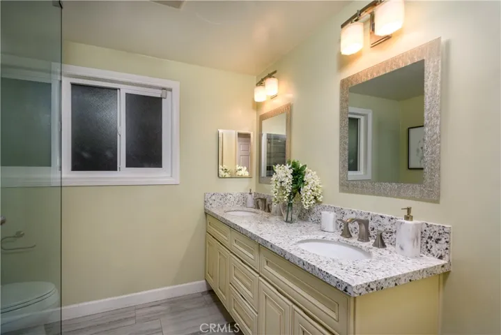 452 W Winnie Way, Arcadia, California 91007