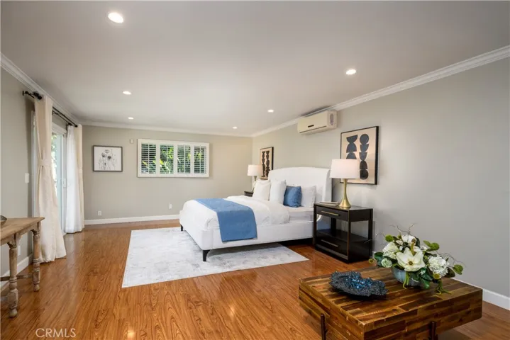 452 W Winnie Way, Arcadia, California 91007