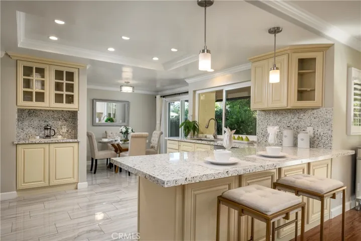 452 W Winnie Way, Arcadia, California 91007