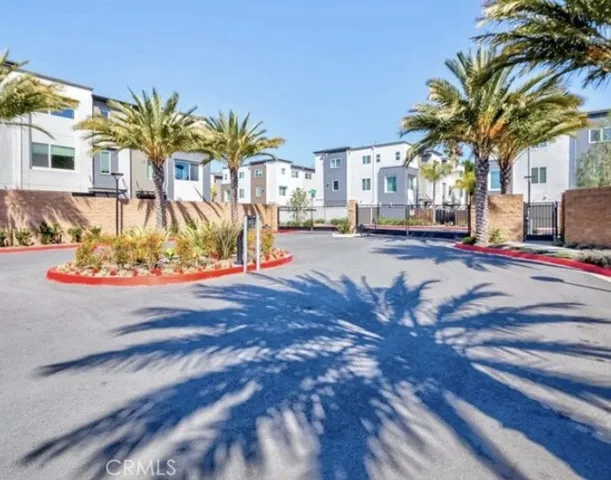 14041 Royalton Lane 1, Gardena, California 90247